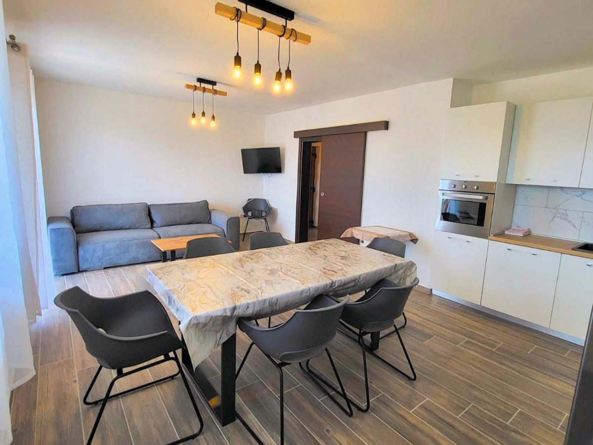 Apartments Manda Новий Винодольський Екстер'єр фото