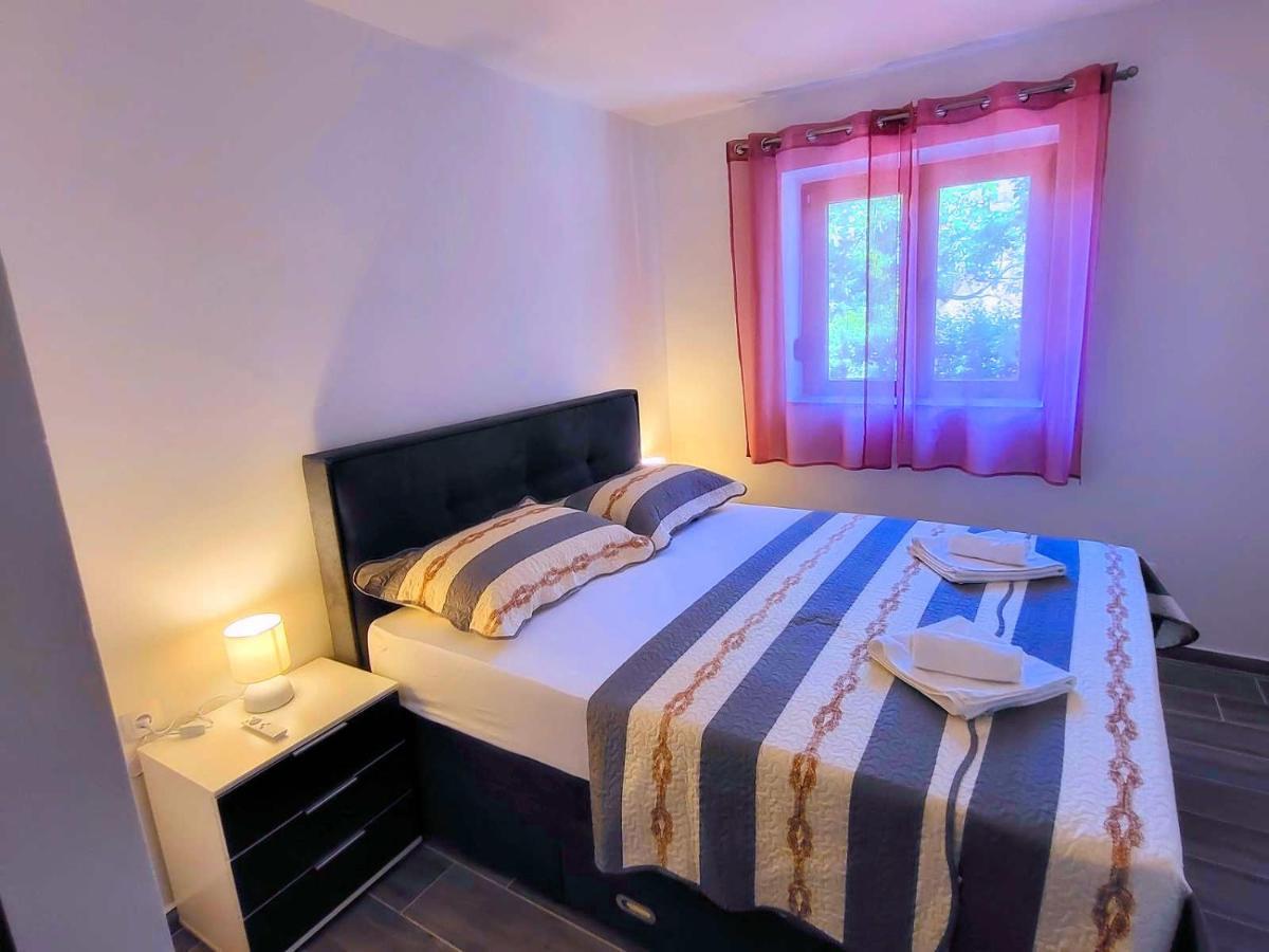 Apartments Manda Новий Винодольський Екстер'єр фото