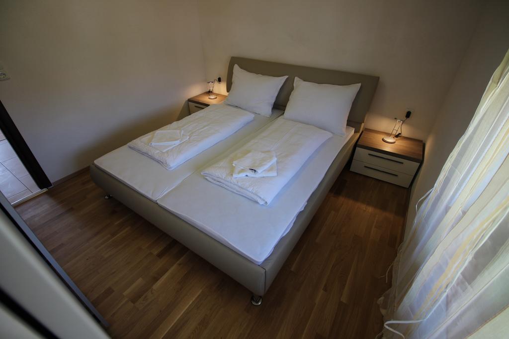 Apartments Manda Новий Винодольський Екстер'єр фото
