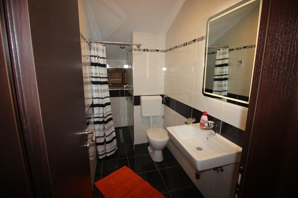 Apartments Manda Новий Винодольський Екстер'єр фото